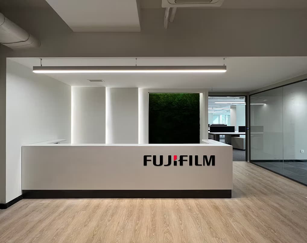 Fujifilm Türkiye ofisi - işlevsel çalışma alanı iç mekan tasarımı